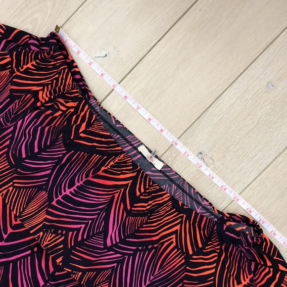 Trina Turk Merci Off The Shoulder Dress in Multi Size M - Picture 10 of 10